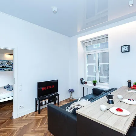 Apartament Wspolna 54a - Bezplatny Parking 450m - Balkon *