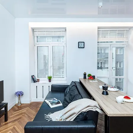 Apartament Wspolna 54a - Bezplatny Parking 450m - Balkon *