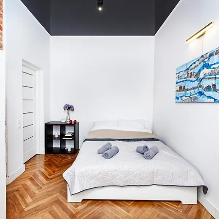 Apartment Wspolna 54a - Bezplatny Parking 450m - Balkon